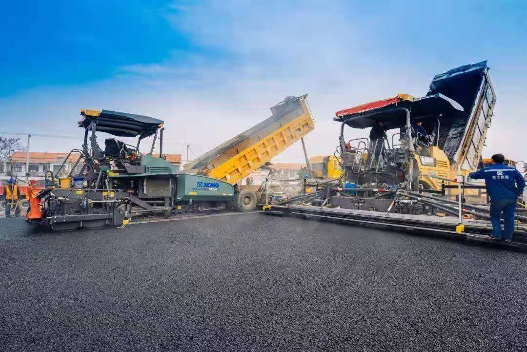 冷再生機施工前的準備工作主要包括哪幾方面？