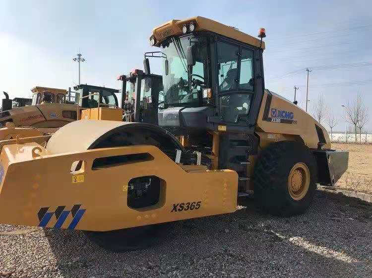 壓路機在使用過程中要注意哪些保養？